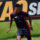 Bryan De Jesús en el entrenamiento de El Nacional.