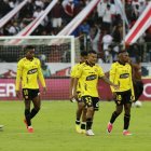 Sus rostros lo dicen todo en los jugadores de Barcelona SC en el estadio Rodrigo Paz.