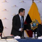 Comparecencia. El ministro Richard Martínez llegó con media hora de retraso y ocupó su lugar.