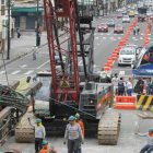 Imagen referencial. Trabajos para la construcción de la aerovía en la avenida Quito.
