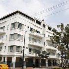 Perspectiva. El propietario de esta vivienda no sabe a cuántos metros sobre su techo están los cables de la Aerovía, cerca de la estación Malecón