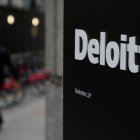 Según el estudio de la consultora, la mayoría de las empresas encuestadas prevé incrementar los salarios en un promedio del 2,5% en el 2020.