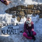 DAVOS. La activista juvenil sueca por el clima Greta Thunberg se sienta junto a un cartel que dice "huelga escolar por el clima" en enero de 2019

Swedish youth climate activist Greta Thunberg sits next to a placard reading "school strike for climate" on the sidelines of the World Economic Forum (WEF) annual meeting, on January 25, 2019 in Davos, eastern Switzerland. Swedish 16-year-old Greta Thunberg has inspired a wave of climate protests by schoolchildren around the world after delivering a fiery speech at the UN climate summit in Katowice, Poland last month. - 
 / AFP / Fabrice COFFRINI

 SWITZERLAND-DAVOS-politics-economy-diplomacy-CLIMATE-AFP PICTURES OF THE YEAR 2019