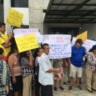 Pacientes realizaron una manifestación pacífica en el Gobierno Zonal.