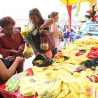 Se cree que el amarillo otorgará felicidad y buena fortuna, por ello es la más requerida