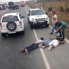 Los sospechosos  fueron interceptados por la Policía en la vía Lomas de Sargentillo-Nobol.