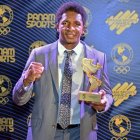 Julio Castillo recibió una condecoración