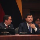 Aprobación. El proponente de la ley, Daniel Mendoza, junto al presidente de la Asamblea, César Litardo.