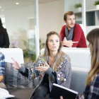 Según las estadísticas, los beneficiarios tienen el doble de posibilidades de hallar trabajo tras graduarse.