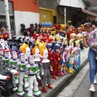 La mañana de este 26 de diciembre aumentó la afluencia de familias en la calle 6 de marzo.