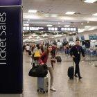 Las vacaciones al exterior de los argentinos se encarecieron un 30 % con la ley de solidaridad social.