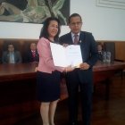 El docente Roberto Rojas recibió un diploma al mérito educativo