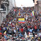 A inicios de octubre, los indígenas protestaron en contra de la eliminación del subsidio a la gasolina. Se movilizaron principalmente en Quito donde intentaron llegar al Palacio.

 Quito 09 de Octubre de 2019 Agencia(ag-extra ag-expreso-ag-quito)
