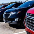 El programa de Educación Financiera "Aprende" de Produbanco sugiere que se evalúen marcas y modelos antes de comprar.