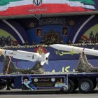 Un camión con misiles durante un desfile militar en Teherán el pasado septiembre.