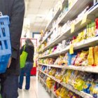 Pese a la baja de precios, Guayaquil continúa teniendo el costo más alto de la canasta vital ($ 526).