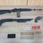 Armas de fuego que pertenecían a los capturados.