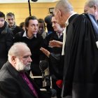 Bernard Preynat, espera el comienzo de su juicio,en el juzgado de Lyon, en el sureste de Francia.