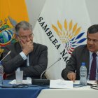 Comparecencia. Enrique Pita junto al vicepresidente de la Comisión de Fiscalización, Eliseo Azuero, durante la maratónica sesión del martes 14.