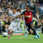 El ecuatoriano Pervis Estupiñán (d) es titular fijo por la banda izquierda del Osasuna.