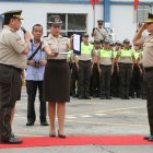 Hecho. Instante en el que se realizó el cambio de mando entre los generales. A la izquierda, Ramiro Ortega, hasta entonces comandante de la Policía de la zona 8