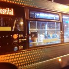 CARDIFF. Un inusual pasajero. La empresa de transporte Cardiff Bus confirmó la inusual misión de rescate.