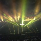 El juego de luces fue un gran atractivo en el estadio Monumental.