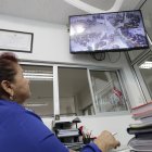 Supervisión. Juana Aguiar, rectora de la Academia Naval Altamar, monitoreaba a los cadetes.