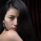 Mariela es cantante, autora y compositora.