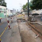 Trabajadores retiraron los árboles por construcción de  parada de la Metrovía.