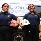 Gisella González y Mariuxi Briones fueron las últimas en cortar su cabello.