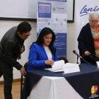 La ministra de Salud, Catalina Andramuño, hizo el anuncio acompañada por Gina Watson de la Organización Mundial de la Salud.