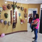 Representaciones. En una de la salas se exhiben máscaras de los personajes míticos y ancestrales, que forman parte de la muestra.