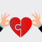 Una variedad de juegos con temática romática se pueden encontrar en la tienda de aplicaciones de Google, Play Store.