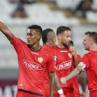 Fidel Martínez ya suma 15 tantos en la Copa Libertadores de América.