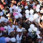 People attend the burial of a seven-year-old girl whose body was found over the week-end with signs of torture, at a cemetery in Mexico City, on February 18, 2020. The girl was reported missing by her parents on February 11, while her body was found on February 15. / AFP / Pedro PARDO

 MEXICO-CRIME-VIOLENCE-GIRL-FUNERAL