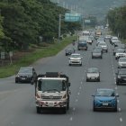 Vía a la costa. El tránsito en esa arteria podría llegar a su tope cuando se ejecuten los proyectos que lleva a cargo la Municipalidad.