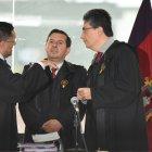 En el centro el juez Iván León, ponente del juicio por posible cohecho en el caso Sobornos