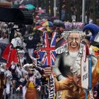 Desfile. En Alemania se hizo el desfile Rose Monday, en el que jóvenes mostraron su desacuerdo con el brexit.