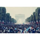 La película de origen francés es dirigida por  Ladj Ly.