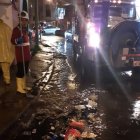 La basura que provocó la acumulación de agua en Las Cumbres.