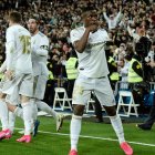 Vinicius, delantero brasileño del Madrid, celebra el primer gol ante el FC. Barcelona.