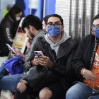 Tras conocerse el primer caso de coronavirus, tanto el gobierno como los ciudadanos han decidido tomar medidas.