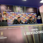 Cristian Ortiz y Luis Segovia dirigieron la rueda de prensa en Independiente del Valle.