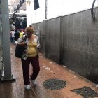 Humedad. En el sitio, el piso permanece constantemente mojado.