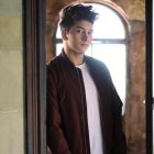 Jandino reside en Argentina.