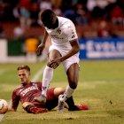 La parte sur de la cancha de Liga de Quito está en mal estado.