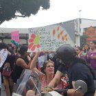En la plaza San Francisco, centro de Guayaquil, organizaciones sociales marcharon por el Día de la Mujer.