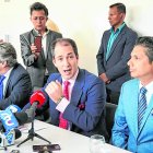 Denuncia. Los diputados españoles Víctor González y Hermann Tertsch visitaron, la semana pasada, Ecuador.