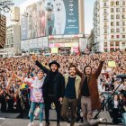 Los colombianos cantaron en el mismo lugar donde lo hicieran cuatro años atrás, y con un gran convocatoria.